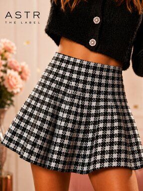 Fun ASTR the Label Houndstooth Swing Mini Skirt Flounce -L New